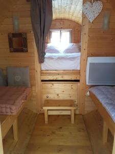 Tente de luxe il Fût une Nuit 2780 Route de Bonnanech 82230 Monclar-de-Quercy Midi-Pyrénées