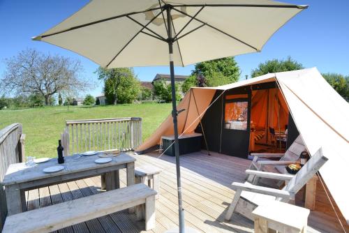 Ingerichte tenten Domaine les Gonies