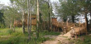 Tente de luxe LA CABANE PERCHEE 2148 Chemin des Iscles De Durance 84530 Villelaure Provence-Alpes-Côte d\'Azur