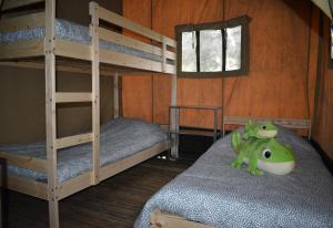 Lézard Vacances Luxe safaritentent met privé badkamer en zwembad
