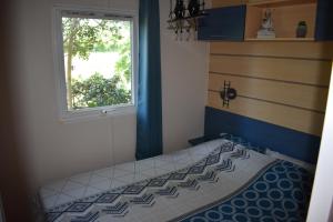 mobil-home sur terrain bucolique