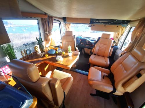 Rent a BlueClassics 's Campervan AUTOSTAR in Algarve au Portugal