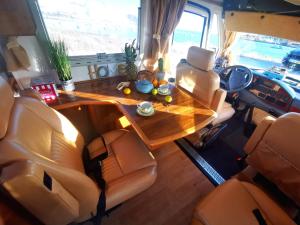 Rent a BlueClassics 's Campervan AUTOSTAR in Algarve au Portugal