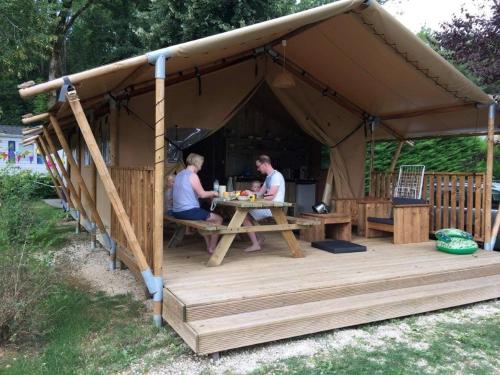 Safari tent at Camping de la Bonnette