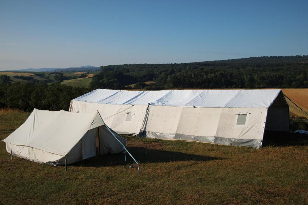 Tente de luxe Safaritent Heidschnuckenhof das Camp Bergweg 9 34396 Niedermeiser