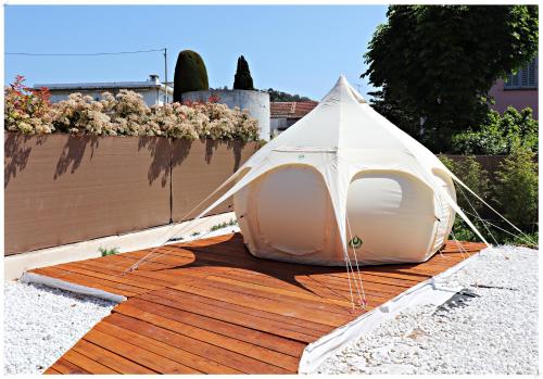 Superbe glamping avec terrasse privative 5min mer