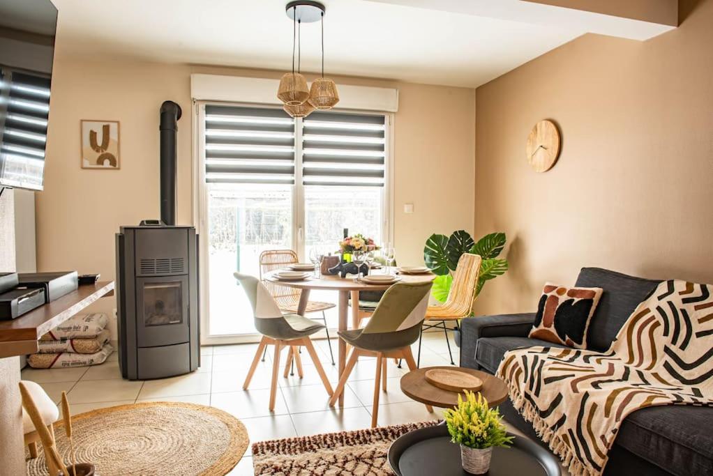Tente 3 chambres, petit camping familial vue mer 22310 Plestin-les-Grèves