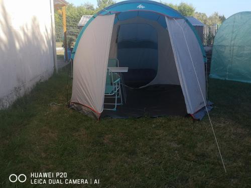 Tente chez l'habitant