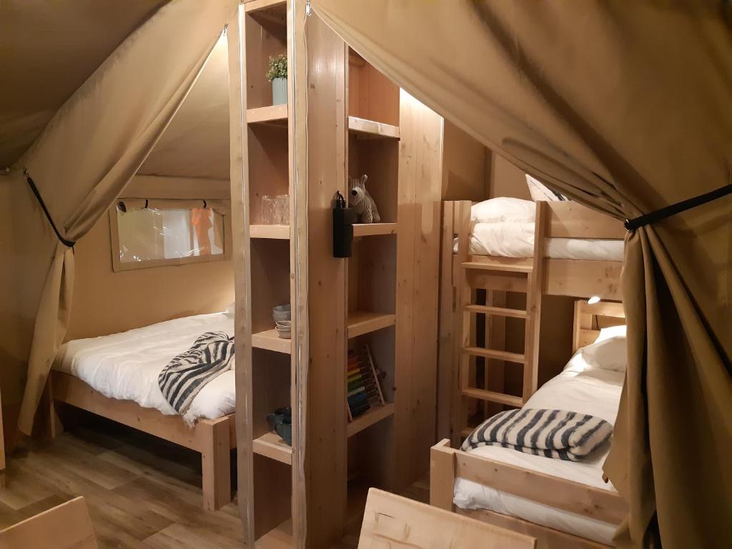 Tente Familiale au Camping Hautoreille 6 Rue du Boutonnier, 52360 Bannes