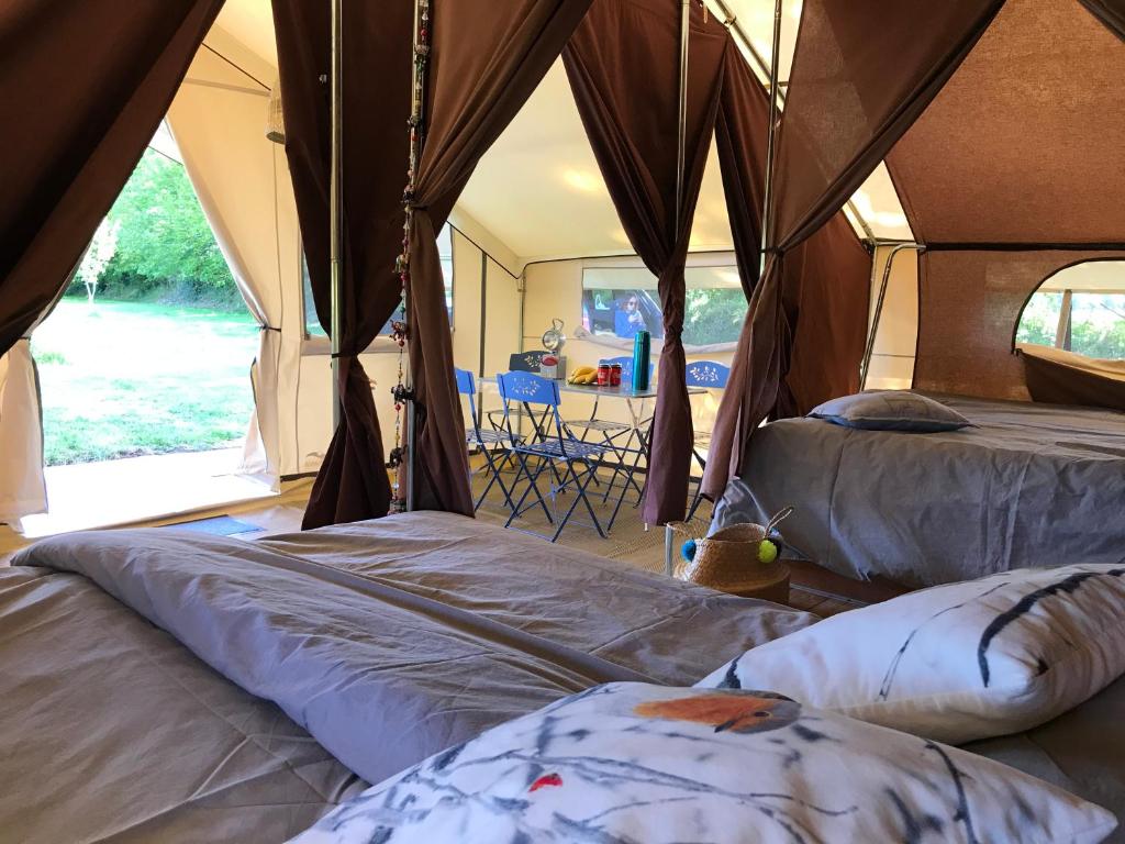 Tente Lodge les Gîtes de l'Odet 27 route de kérouter, 29950 Lanio