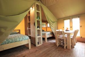TENTE SAFARI lodge FERME CARRIQUE