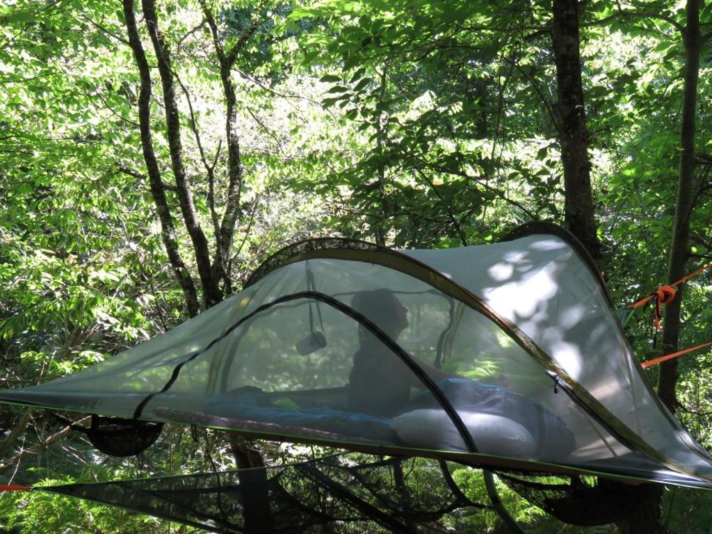Tente de luxe tente suspendue Pouteau 09230 Sainte-Croix-de-Volvestre