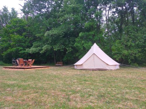 Tente tipi aux Gorges de l'Aveyron