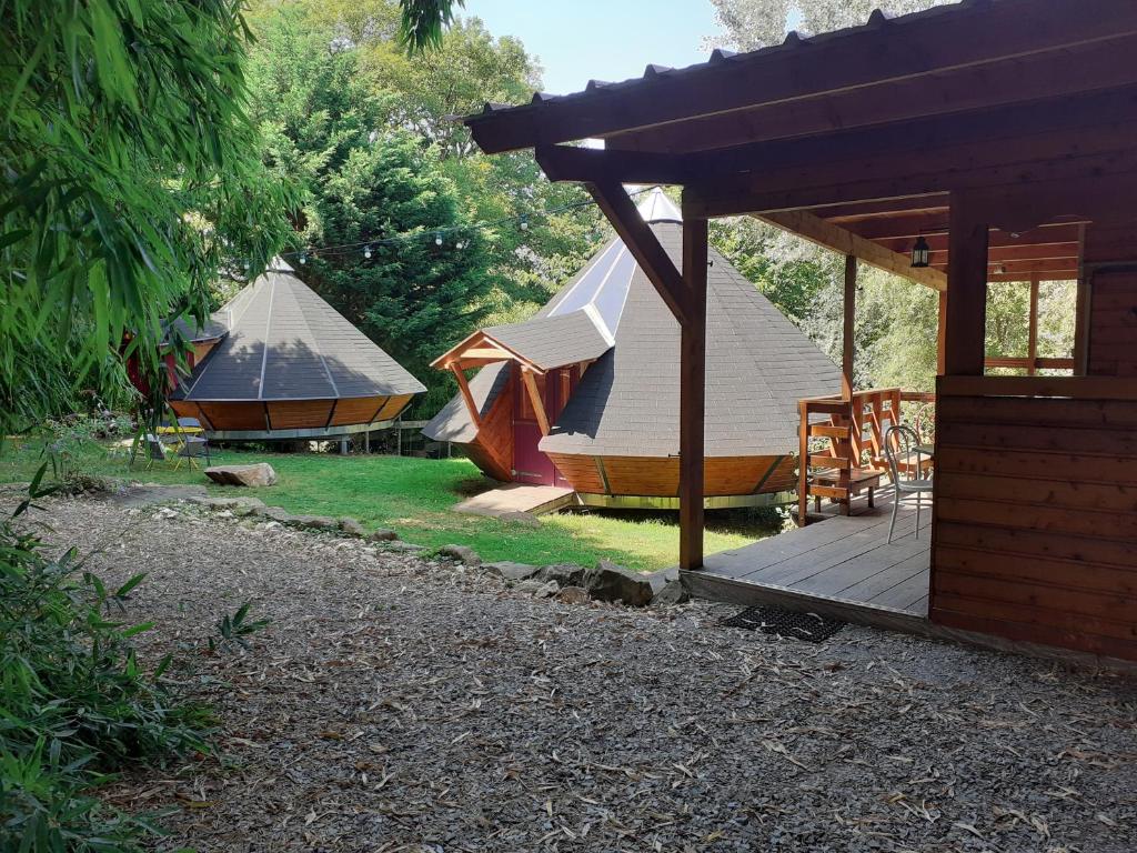 Tipis Du Petit Buisson le village, 81120 Saint-Antonin-de-Lacalm