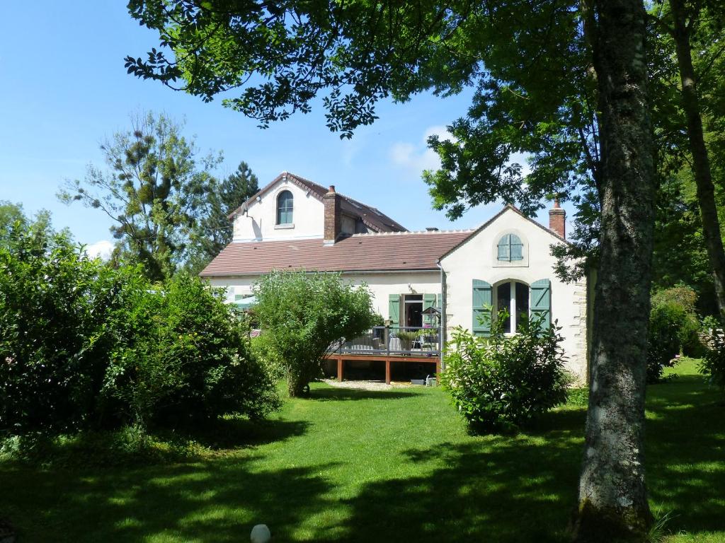 yourte avec poêle a bois 24260 Mauzens-et-Miremont