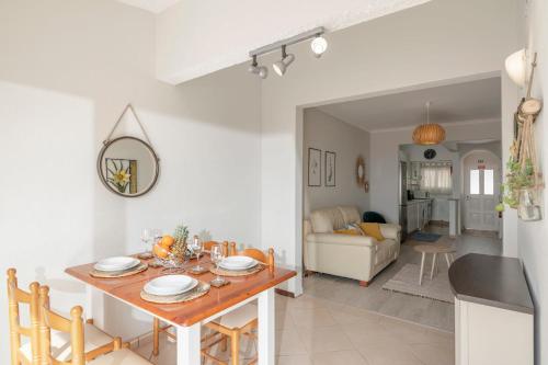 Maison de vacances Terrace Vila II by An Island Apart Estrada do Garajau, 13 Santa Cruz