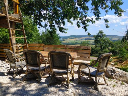 Maison de vacances Terraloft, Calme, Authenticité et Vue sur la vallée 1 Rond-Point de l'Abreuvoir Sombernon