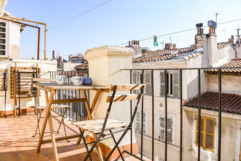 Appartement Terrasse ensoleillée au coeur du Cours Julien 25 Rue Saint-Pierre, 13005 Marseille