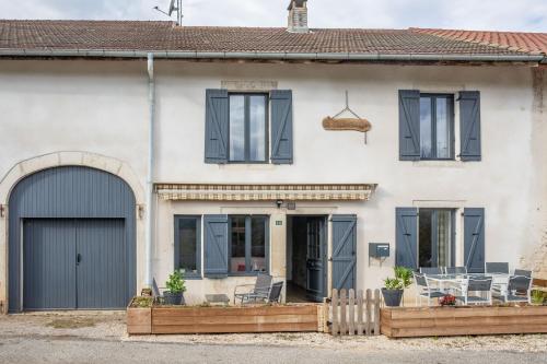 Terre d Emeraude - Charmante maison avec sauna Vosbles france