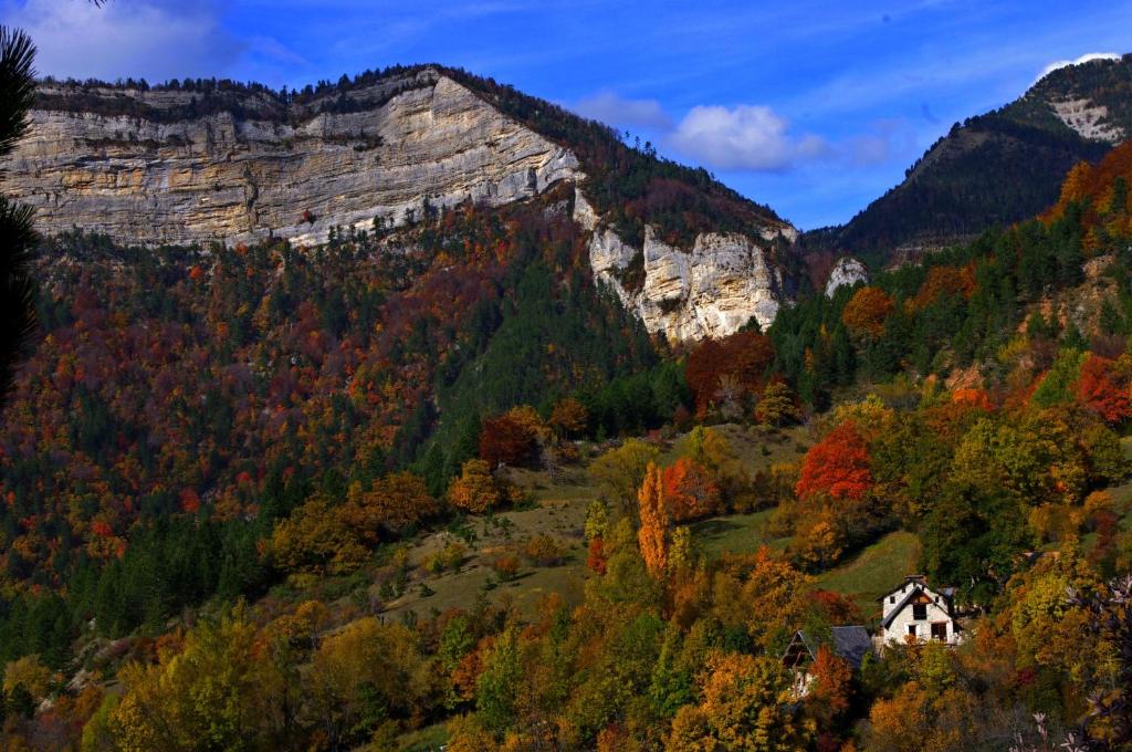 Maisons de vacances Terre Rouge Terre Rouge, 26410 Boulc