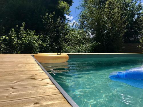 Maison de vacances The Bamboo and Toffee Huts with Pool in Dordogne La Tuilerie Rue de la Tuilerie Payzac