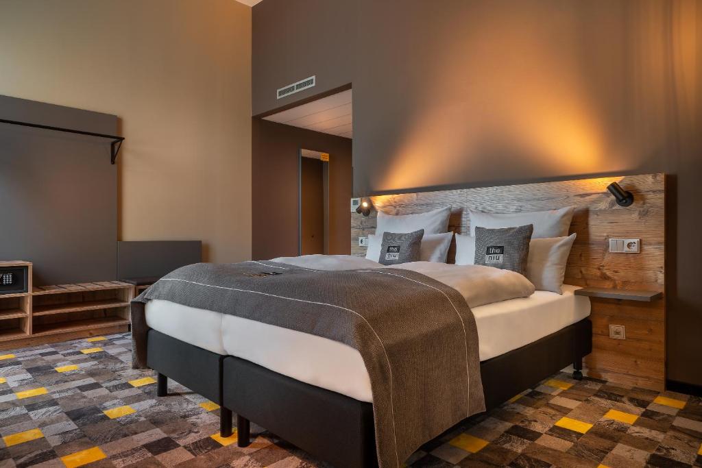 Hôtel the niu Timber Otto-Bayer-Straße 8, 73730 Esslingen am Neckar