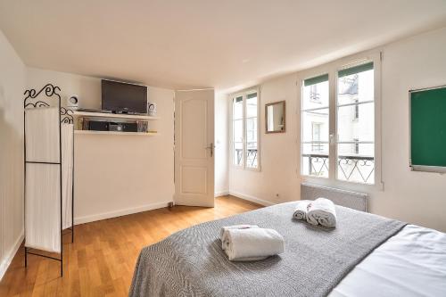 The Perfect Parisian 2 bdrs flat at Le Marais Paris france