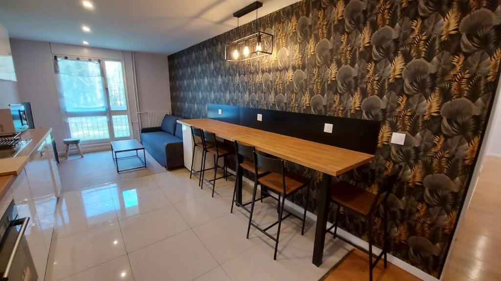 Appartement The Piecefull-Hypercentre-Private garage-Netflix 3 Rue de la Justice Pourpre, 95000 Cergy