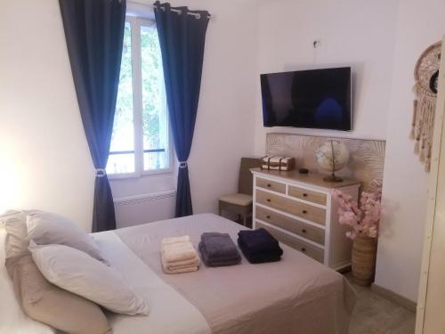 Appartement The Place to be 2ème étage 33 Cours Gambetta Cotignac