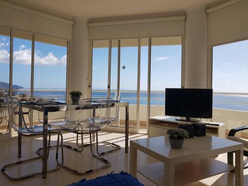 Appartement The Sunrise of your Dreams with Total Ocean View Rua Velha da Ajuda, nº 33 Funchal