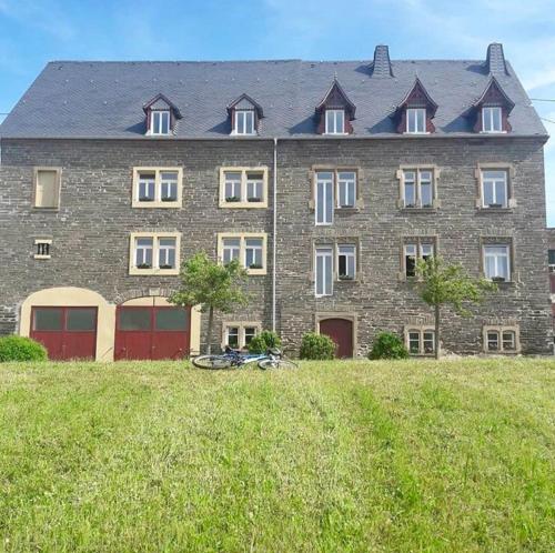 The Wine Cellar in the Old Gemeinde House Brauneberg allemagne