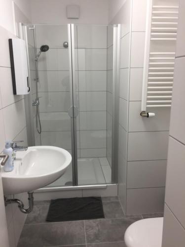 Appartements Tina Hauptstraße 257 1. OG Heiligenhaus