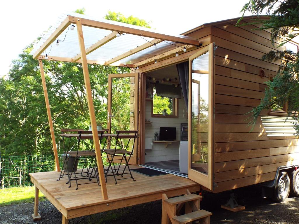 Maison de vacances Tiny House \ 12  route des vallees, 50220 Saint-Quentin-sur-le-Homme