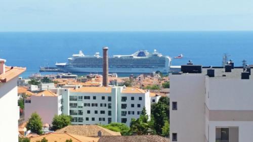 Appartement Top Floor With Balcony in Funchal Rua do Til 40 Funchal