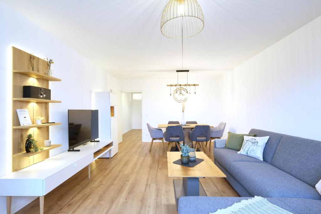 Appartement Topeingerichtete große 2-Zimmer Wohnung (72m²) 1 Spiegelberg EG mit eigener Eingangstür, 88090 Immenstaad am Bodensee