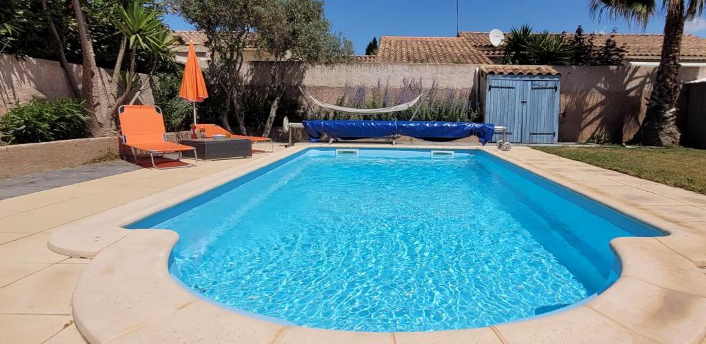 B&B / Chambre d'hôtes TRANQUILLO avec piscine privée et salle de sport 5 Impasse Calypso, 13800 Istres