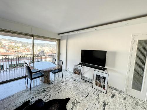 Appartement Très beau 2 pièces avec terrasse - SUQ3 SUQ4 16 Rue des Suisses Cannes