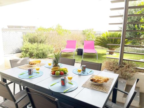 Très bel appartement -résidence avec piscine sur le toit et vue panoramique Saint-Raphaël france