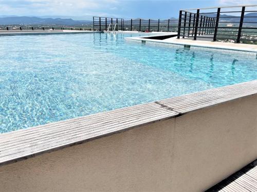 Appartement Très bel appartement -résidence avec piscine sur le toit et vue panoramique 643 Rue des Mouettes Saint-Raphaël