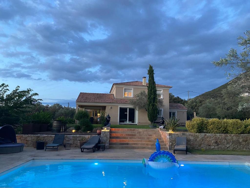 Villa Très belle villa piscine jacuzzi grande propriété lieu-dit Burnicciu Lozari Belgodère, 20226 Belgodère