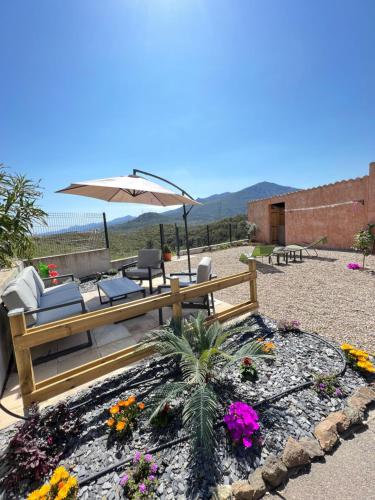 Très jolie mini villa douillette avec vue sur montagne Biguglia france