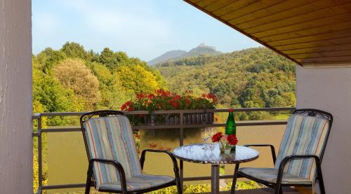 Maison d'hôtes Trifelsblick Hauptstraße 27 76857 Wernersberg Wernersberg