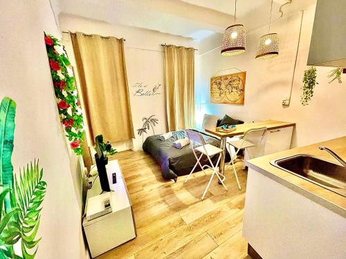 *Tropical*Hyper centre *Fibre Wifi*Studio Salon-de-Provence france