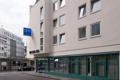 Hôtel TRYP by Wyndham Köln City Centre Domstr. 10-16 Cologne