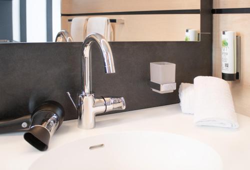 Hôtel TU Hotel by WMM Hotels Im Neuneck 9 Tuningen