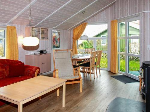 Maison de vacances Two-Bedroom Holiday home in Gelting 3  Gelting