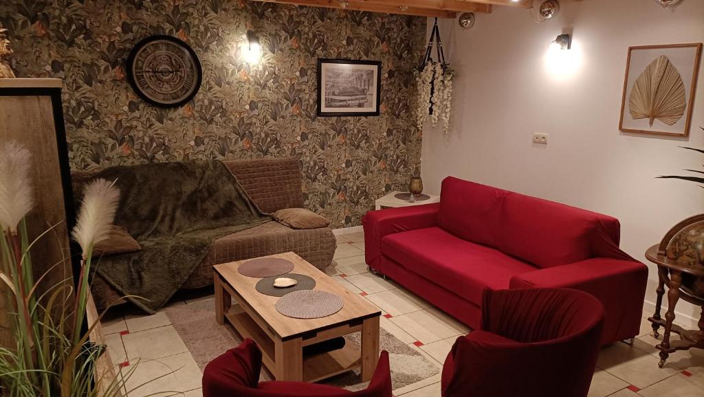 Appartement Ty Loft 7 Bis Rue Deroyer, 22100 Dinan