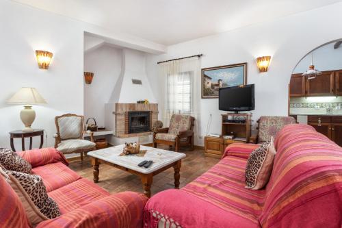 Typical Algarvian Family Home Cabanas de Tavira portugal