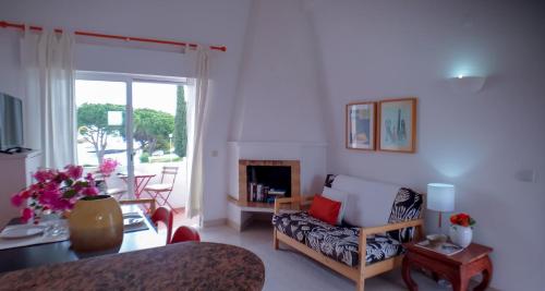 Appartement Typical TM Flat with a Terrace and Sea View in VSR 118 Vila Nossa Senhora da Rocha 118B Porches