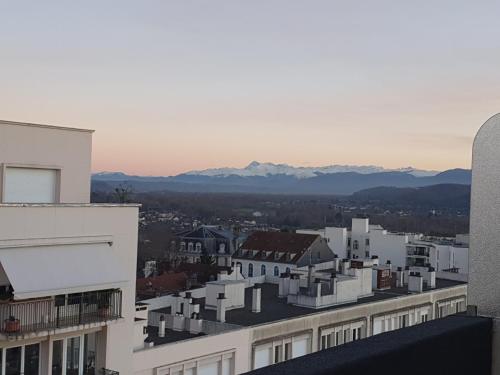 Appartement Ultra centre - Certainement la plus belle vue de Pau Palais des Pyrénées - Bâtiment A Avenue de Lattre de Tassigny Pau